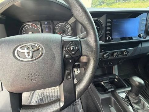 Used 2020 Toyota Tacoma SR AWD/4WD image 30
