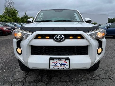 Used 2015 Toyota 4Runner SR5 AWD/4WD image 2