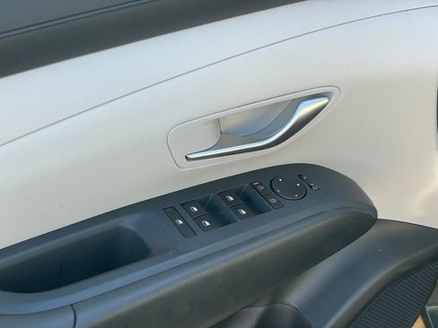 Used 2025 Hyundai Tucson SEL image 11