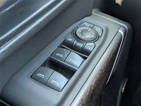 Used 2023 GMC Sierra 2500 Denali w/ Denali Ultimate Package image 28