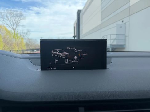 Used 2019 Audi Q7 3.0T Prestige w/ Prestige Package image 32