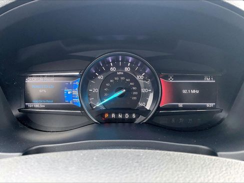 Used 2017 Ford Explorer XLT w/ Equipment Group 202A image 22