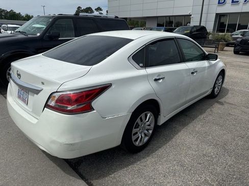 Used 2015 Nissan Altima 2.5 S w/ Power Driver Seat Package image 3