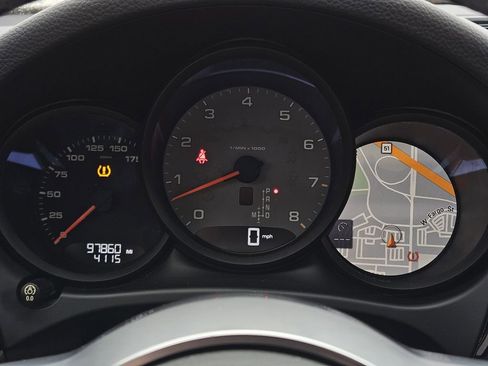 Used 2020 Porsche Macan S image 18