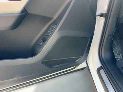 New 2025 Audi Q3 2.0T Premium image 22