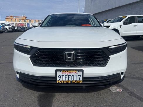 Used 2025 Honda Accord EX-L image 2