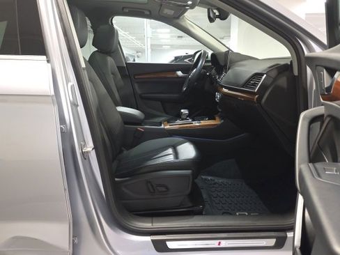 Used 2023 Audi Q5 2.0T Premium w/ Convenience Package image 25