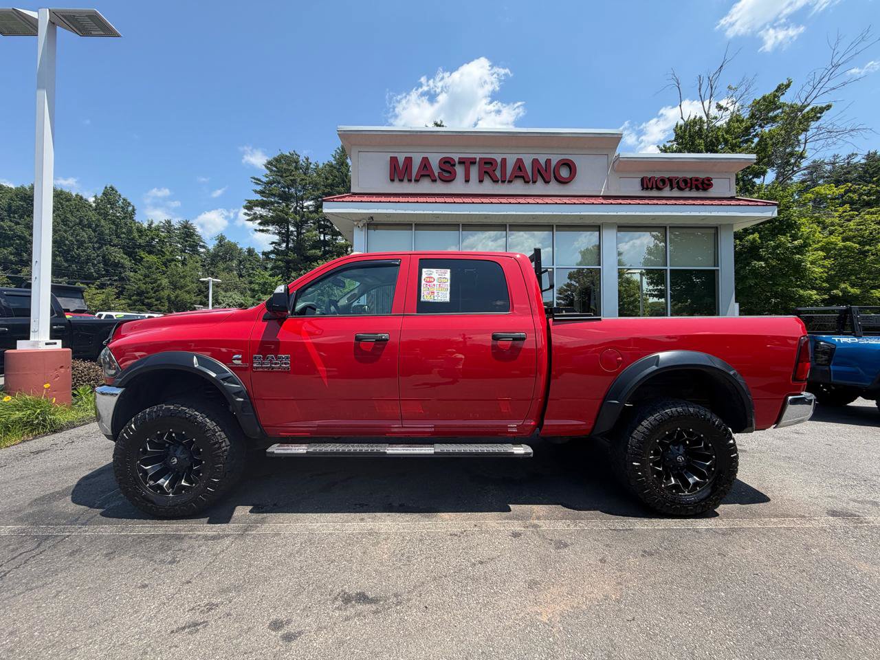 Used 2016 RAM 2500 Tradesman w/ Chrome Appearance Group AWD/4WD image 11