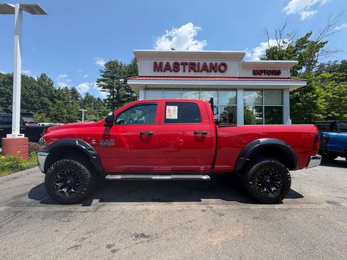 Used 2016 RAM 2500 Tradesman w/ Chrome Appearance Group AWD/4WD image 11