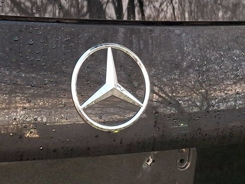 Used 2023 Mercedes-Benz GLB 250 4MATIC image 30