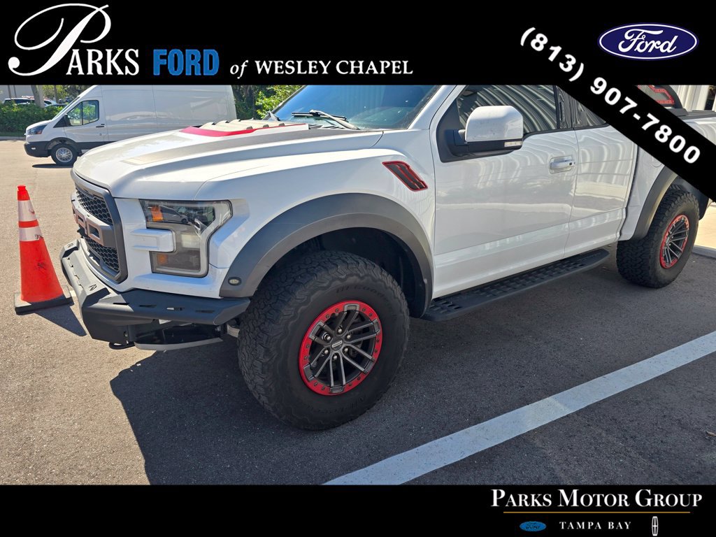 Used 2019 Ford F150 Raptor w/ Equipment Group 802A Luxury AWD/4WD image 3