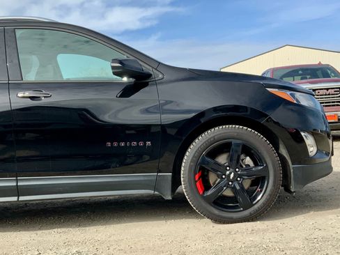 Used 2020 Chevrolet Equinox Premier w/ Premier Redline Edition image 10