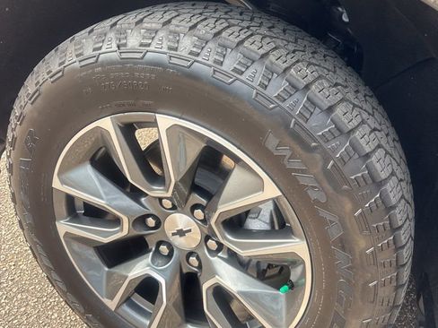 Used 2023 Chevrolet Silverado 1500 RST image 8