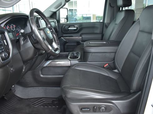 Used 2021 Chevrolet Silverado 2500 LTZ AWD/4WD image 4