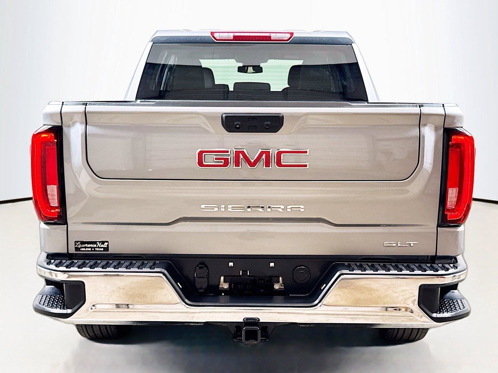 Used 2026 GMC Sierra 1500 SLT RWD image 5