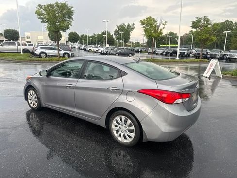 Used 2013 Hyundai Elantra GLS FWD image 5