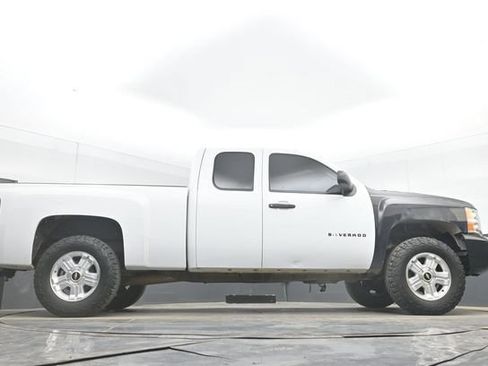 Used 2013 Chevrolet Silverado 1500 W/T RWD image 40
