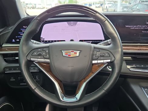 Used 2022 Cadillac Escalade ESV Sport Platinum AWD/4WD image 19