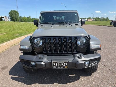 Used 2021 Jeep Gladiator Sport AWD/4WD image 9