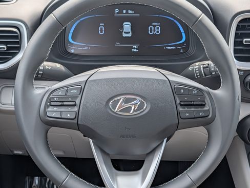 Used 2026 Hyundai Venue SEL FWD image 16