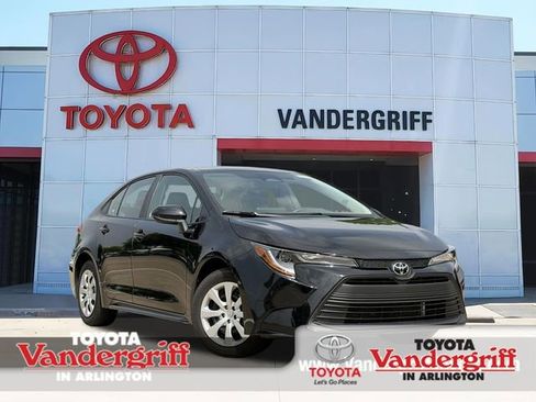 Used 2026 Toyota Corolla LE FWD image 1