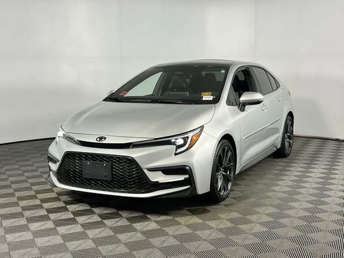 Used 2024 Toyota Corolla XSE image 11