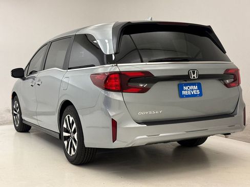 New 2026 Honda Odyssey EX-L image 7