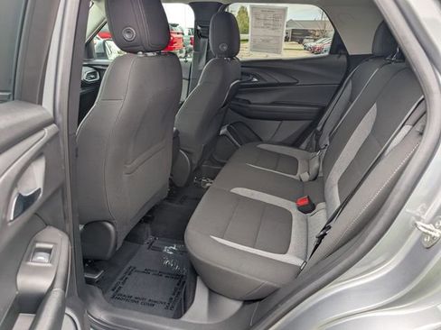 Used 2023 Chevrolet TrailBlazer LT w/ Convenience Package AWD/4WD image 11