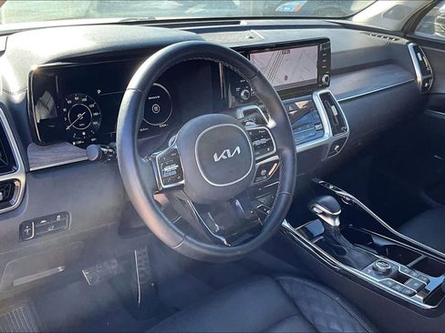 Certified 2022 Kia Sorento SX Prestige image 16