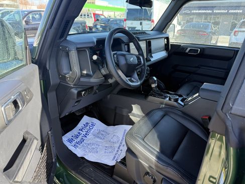 New 2025 Ford Bronco Badlands w/ Sasquatch Package image 7