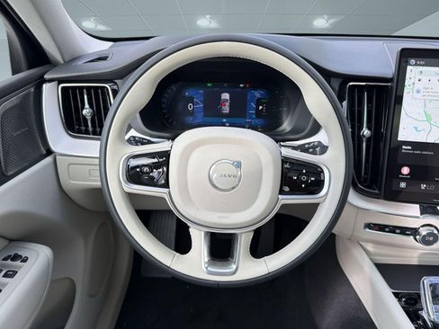 New 2026 Volvo XC60 T8 Ultra w/ Protection Package Premier AWD/4WD image 16