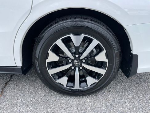Certified 2026 Honda Odyssey EX-L image 46