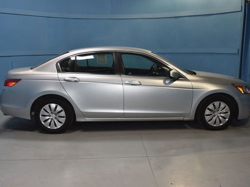 Used 2012 Honda Accord LX image 17