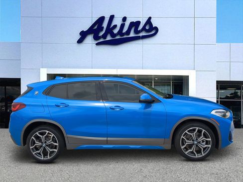 Used 2022 BMW X2 sDrive28i w/ M Sport X Package FWD image 1