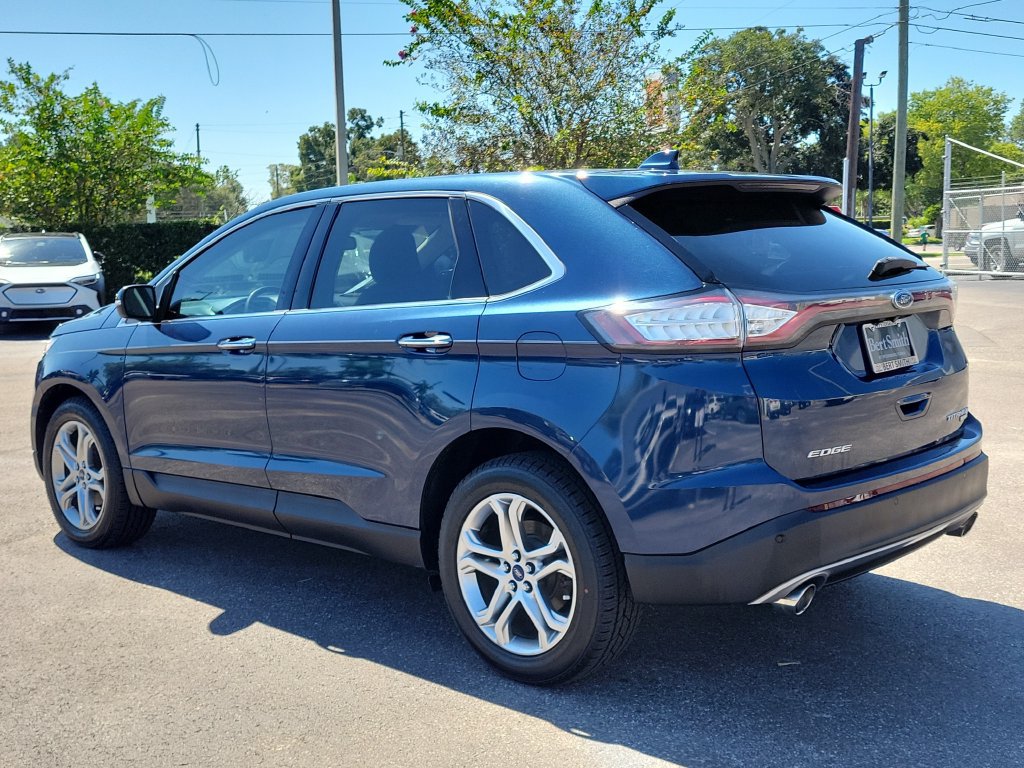 Used 2017 Ford Edge Titanium w/ Technology Package FWD image 4