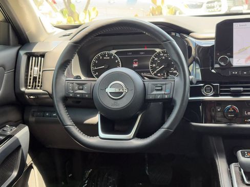 Certified 2023 Nissan Pathfinder SL w/ SL Premium Package FWD image 23