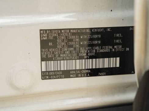 Used 2024 Toyota RAV4 XLE Premium w/ Weather Package AWD/4WD image 33