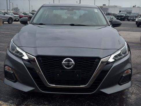 Used 2020 Nissan Altima 2.5 SR w/ Premium Package AWD/4WD image 3