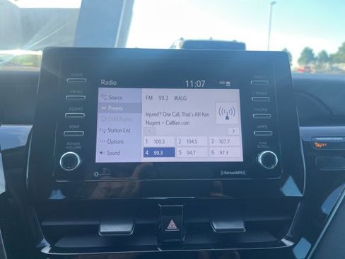 Used 2024 Toyota Camry SE image 18