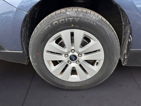Used 2018 Subaru Outback 2.5i Premium image 9