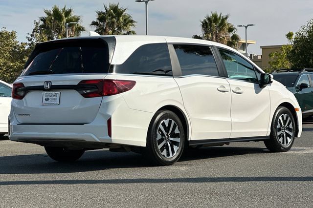 Used 2025 Honda Odyssey EX-L image 4
