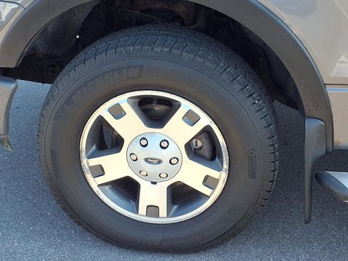 Used 2005 Ford F150 XLT image 24