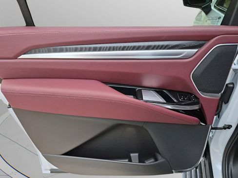 New 2026 Cadillac Escalade ESV Sport w/ Touring Package AWD/4WD image 20