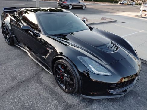 Used 2016 Chevrolet Corvette Z06 w/ 3LZ Preferred Equipment Group RWD image 16