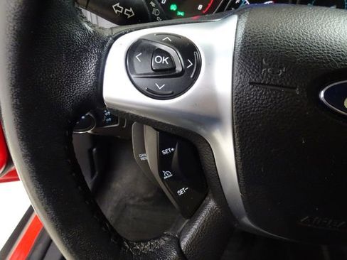 Used 2014 Ford Focus SE w/ SE Sport Package image 22