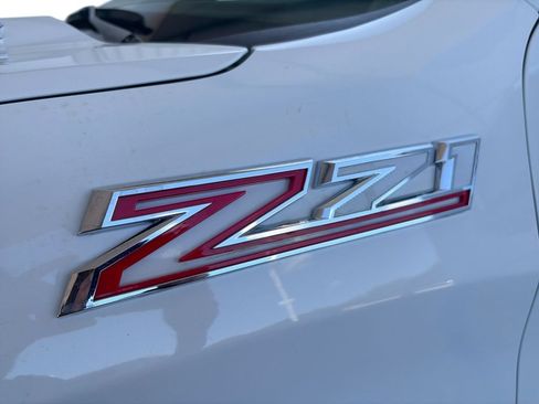 Certified 2025 Chevrolet Silverado 1500 LT AWD/4WD image 21