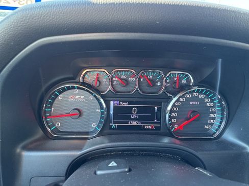 Used 2018 Chevrolet Silverado 1500 LT w/ Texas Edition image 12