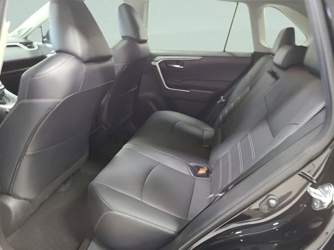 Used 2021 Toyota RAV4 XLE Premium AWD/4WD image 20