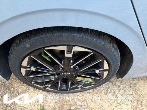 Used 2025 Kia K5 GT FWD image 13