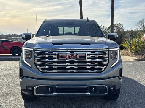 Used 2025 GMC Sierra 1500 Denali w/ Denali Reserve Package image 3